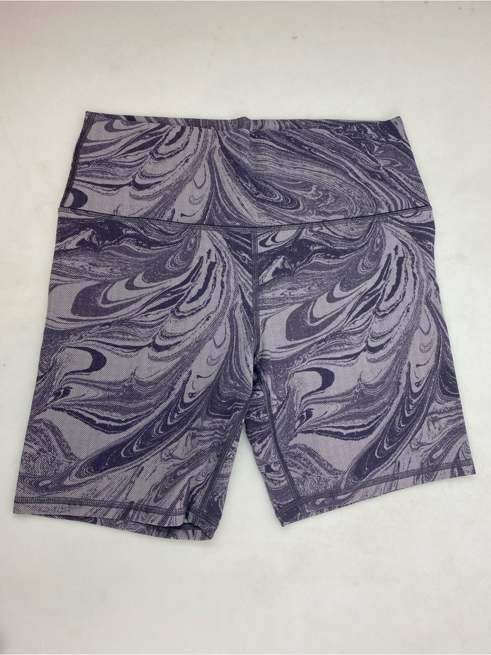 Athleta Transcend 7” Biker Shorts Purple Marble Print Size Large